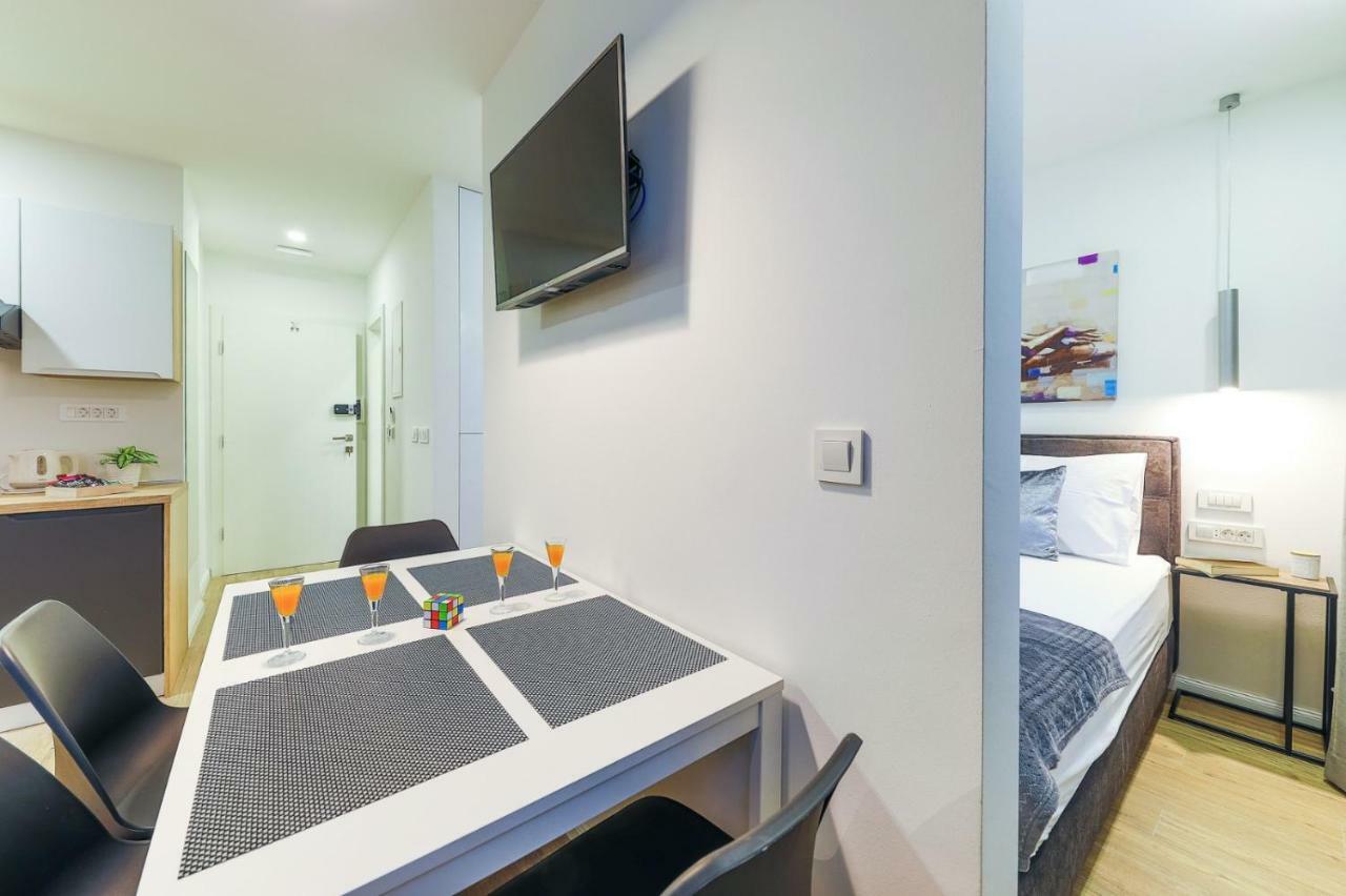 Ferienwohnung Onesta Split Exterior foto